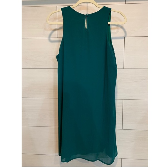 Emerald Green Dress - Picture 2 of 2